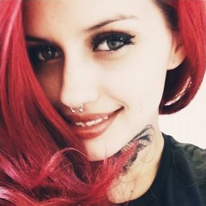 Meet your Posher, Helen